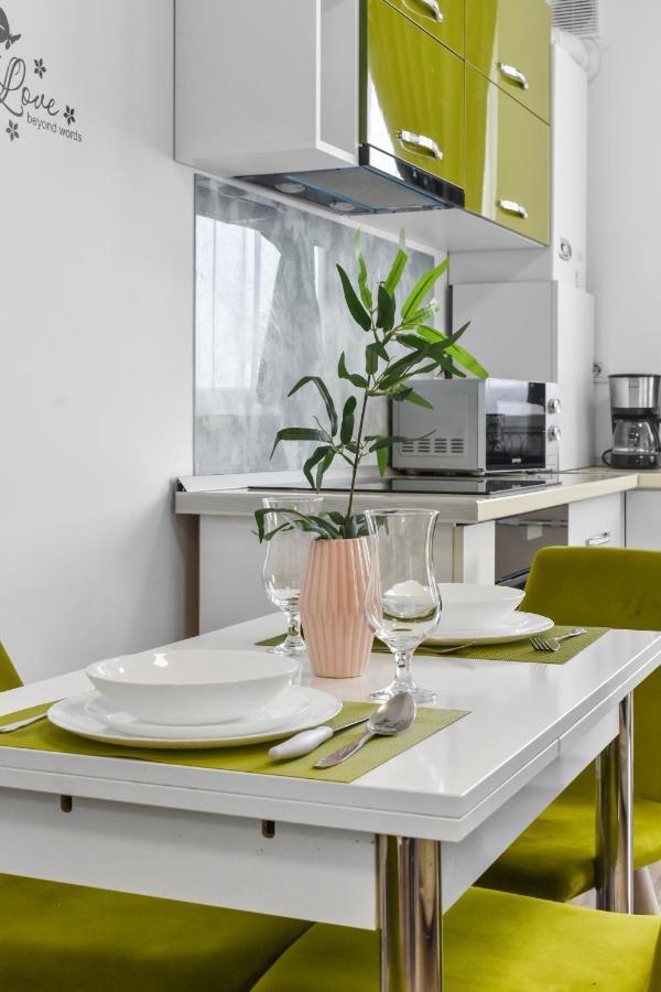 Modern In New Building With Panoramic View Διαμέρισμα Μπρασόβ Εξωτερικό φωτογραφία