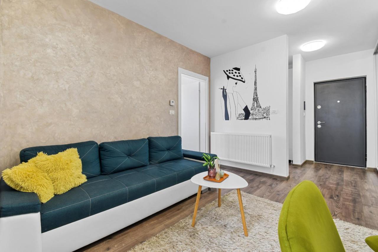 Modern In New Building With Panoramic View Διαμέρισμα Μπρασόβ Εξωτερικό φωτογραφία