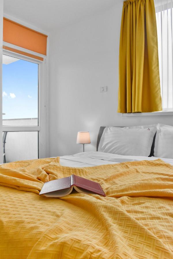 Modern In New Building With Panoramic View Διαμέρισμα Μπρασόβ Εξωτερικό φωτογραφία